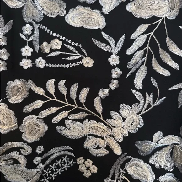 Joseph Ribkoff Black & Metallic Embroidered Blouse, Sz 10 - Picture 4 of 5